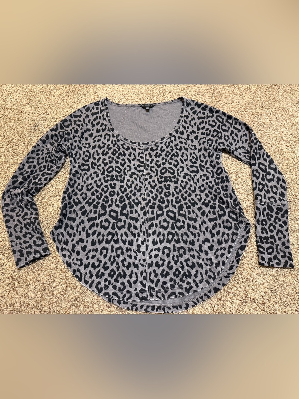 Lucky Brand Gray Black Leopard Print Long Sleeve Scoop Top Womens S